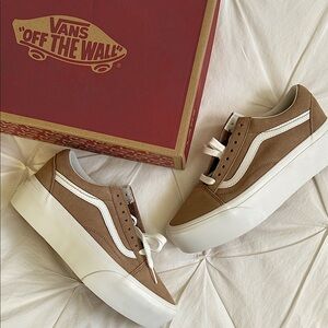 VANS Old Skool Stackform in Soft Suede Burro/True White Size Womens 8.0